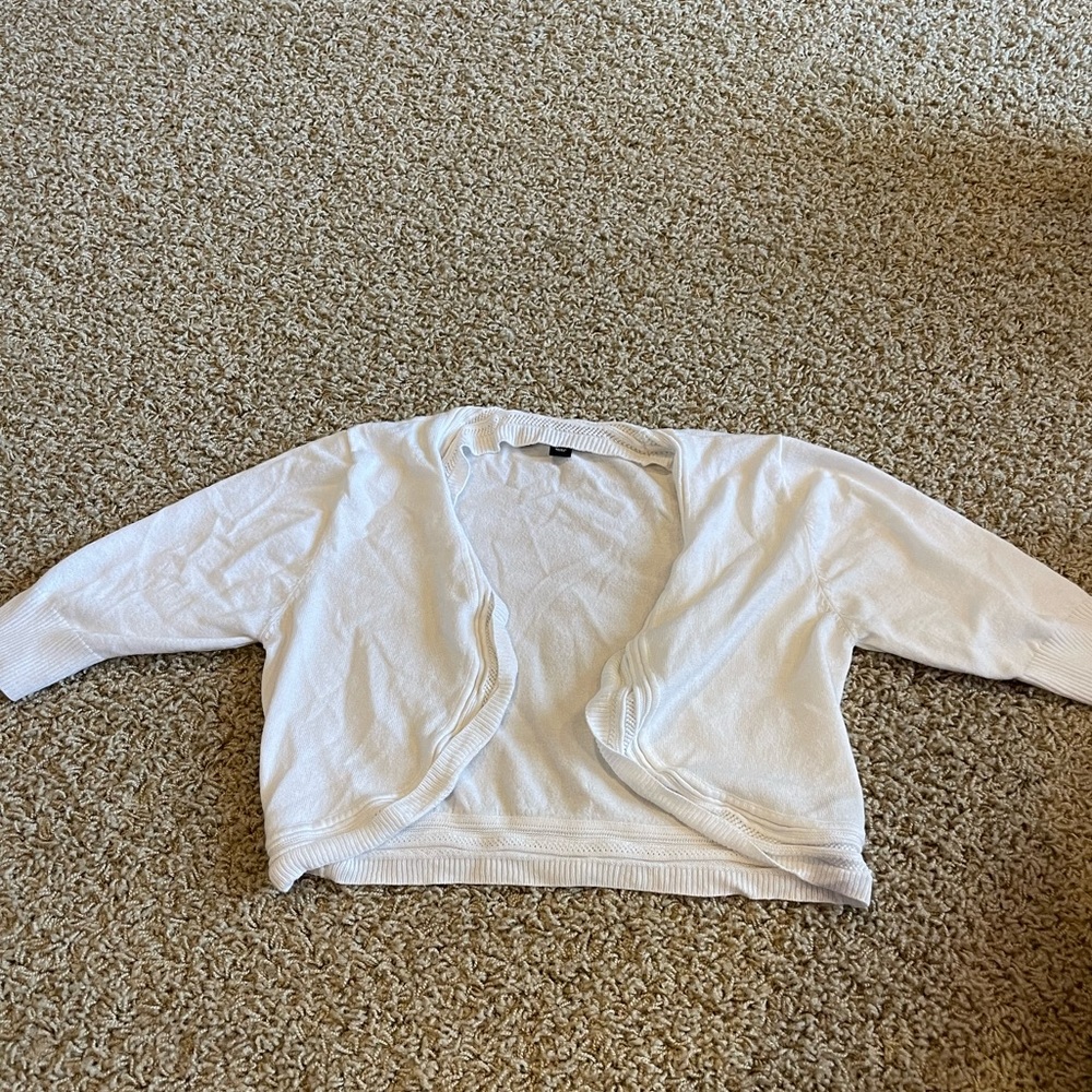 Women’s White Cropped Sweater Shawl